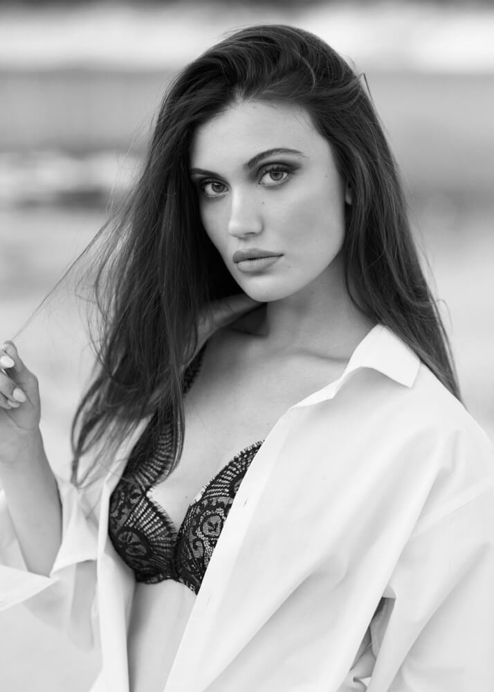 Aitana B modelo femenina de la Agencia Plugged Models