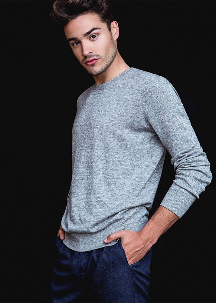 Alejandro Col modelo masculino de la Agencia Plugged Models