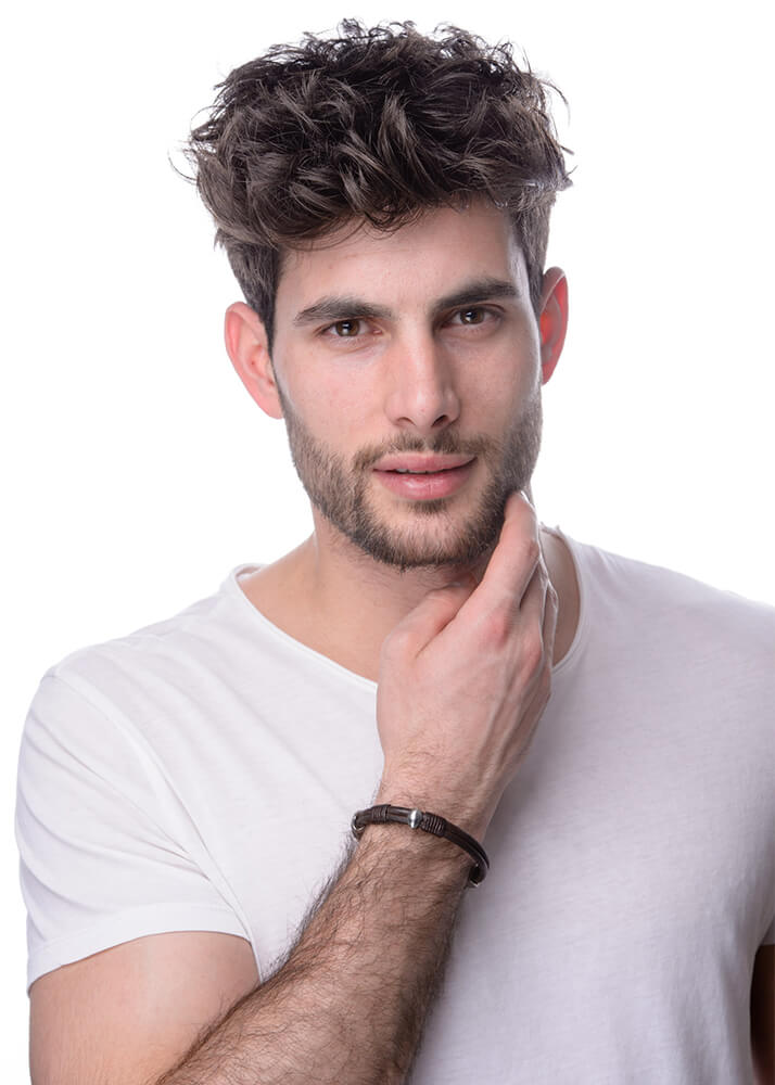 Isidro P modelo masculino de la Agencia Plugged Models