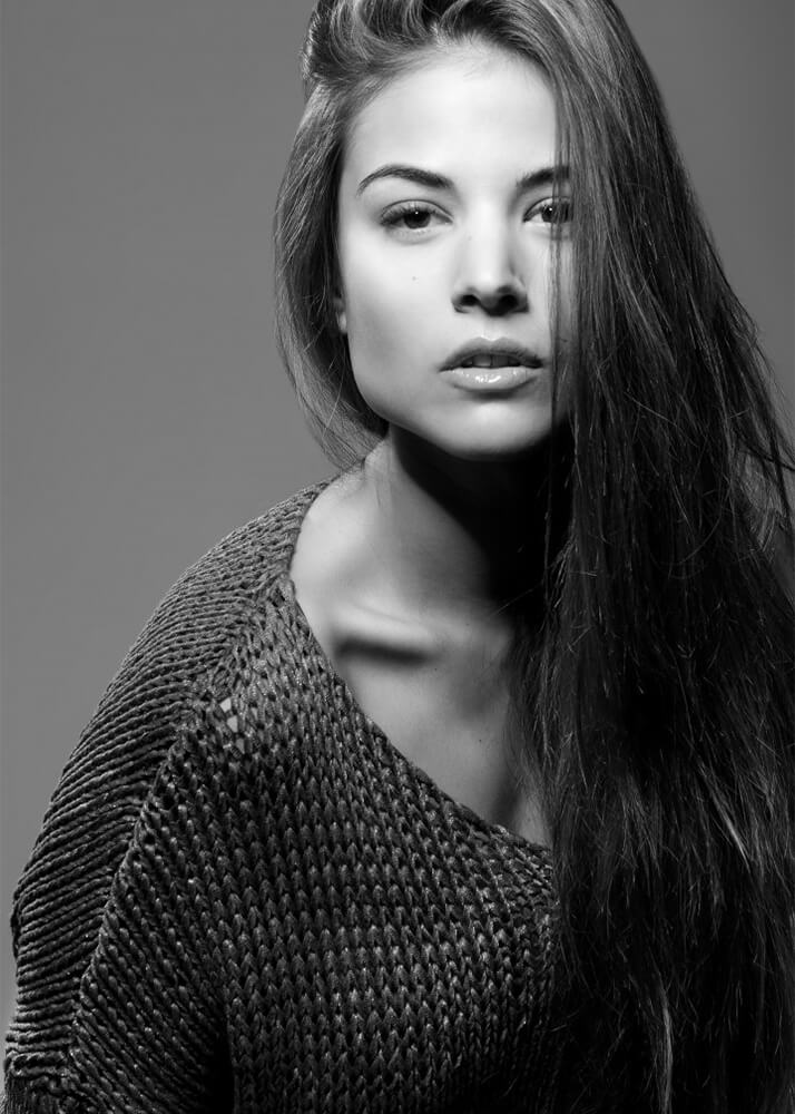 Lidia S de Supervivientes modelo femenin de la Agencia Plugged Models