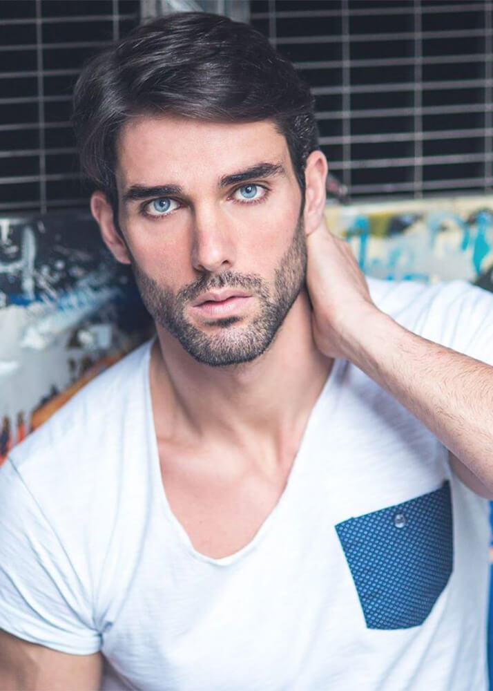 Salvador C modelo masculino de la Agencia Plugged Models